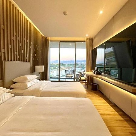 Symphony Of The Sea Hotel Bangsaen Eksteriør bilde