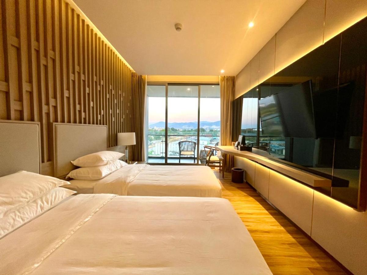 Symphony Of The Sea Hotel Bangsaen Eksteriør bilde