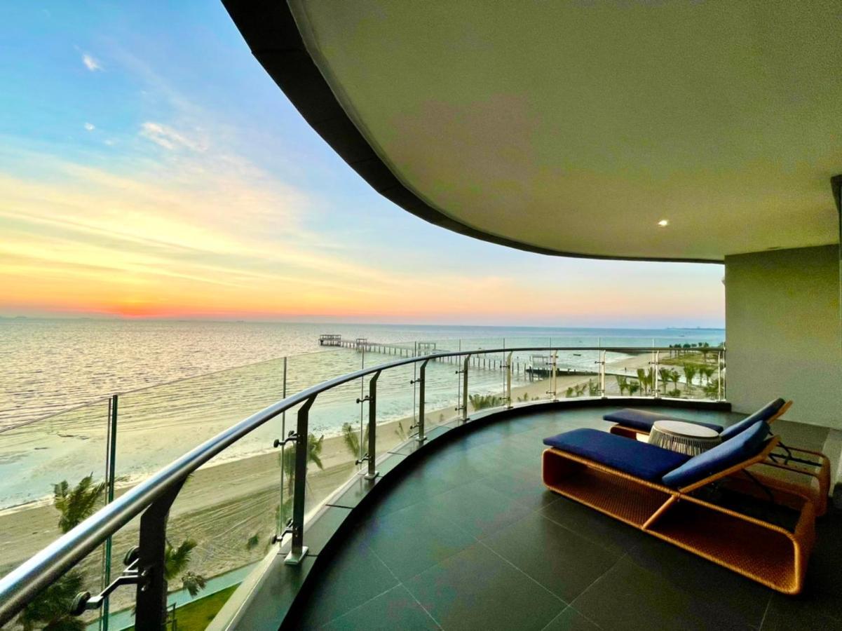 Symphony Of The Sea Hotel Bangsaen Eksteriør bilde
